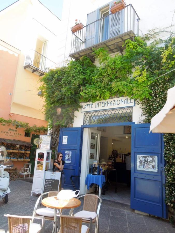 Appartamenti Su Piazza Matteotti Forio di Ischia Esterno foto