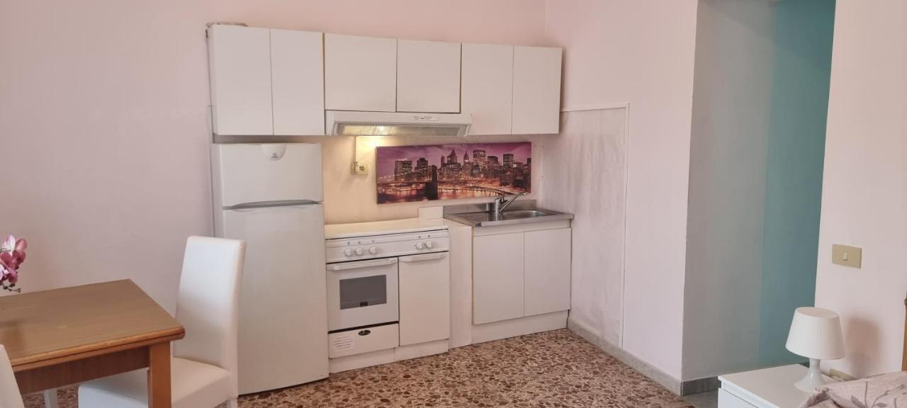 Appartamenti Su Piazza Matteotti Forio di Ischia Esterno foto