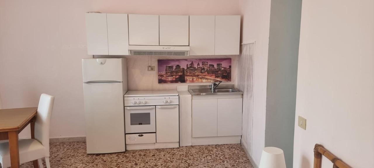 Appartamenti Su Piazza Matteotti Forio di Ischia Esterno foto